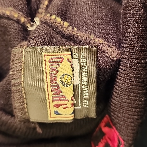 Cavaliers beanie - Picture 4 of 6